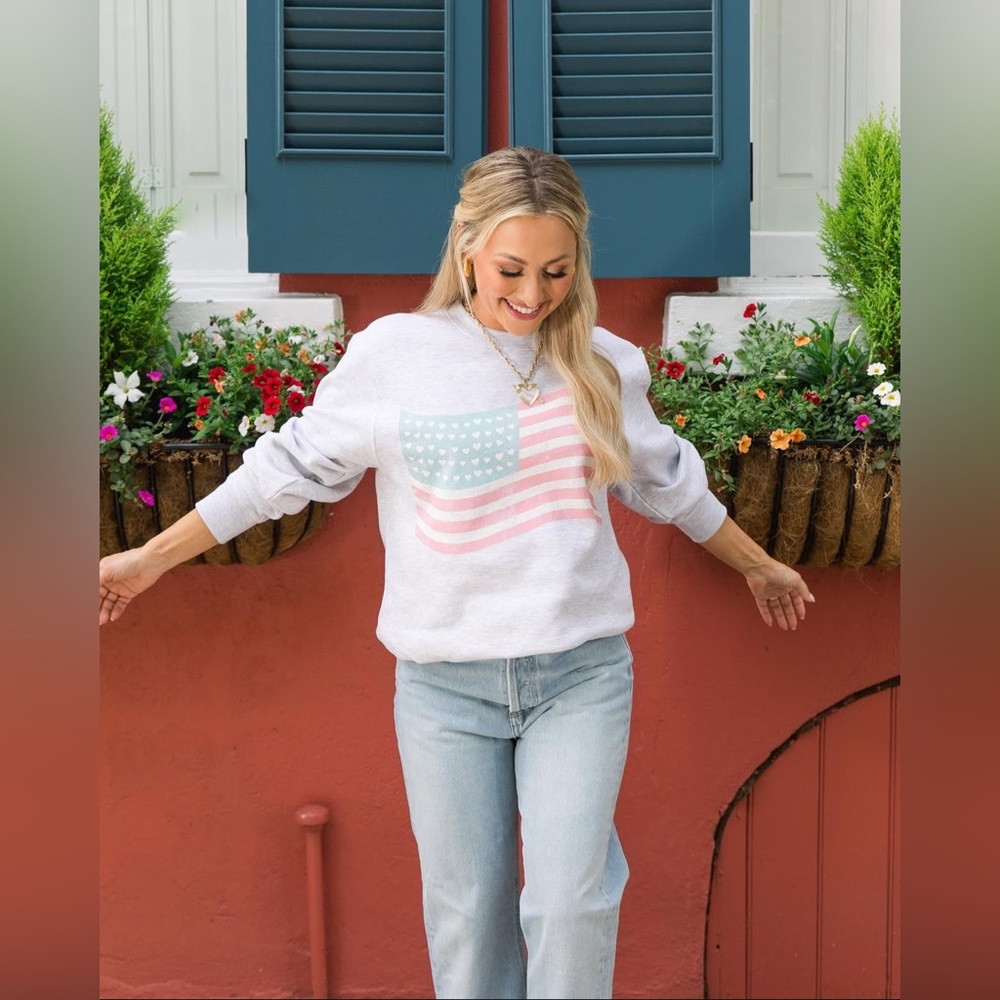 NWT Living Fully Co by Mallory Ervin “Land That I Love” Flag Sweatshirt - Large
